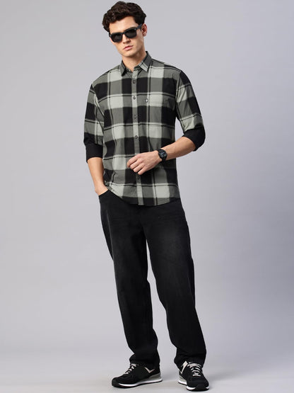 Man Stylish Slim Fit Cotton Spread Collar Checked Casual Shirt