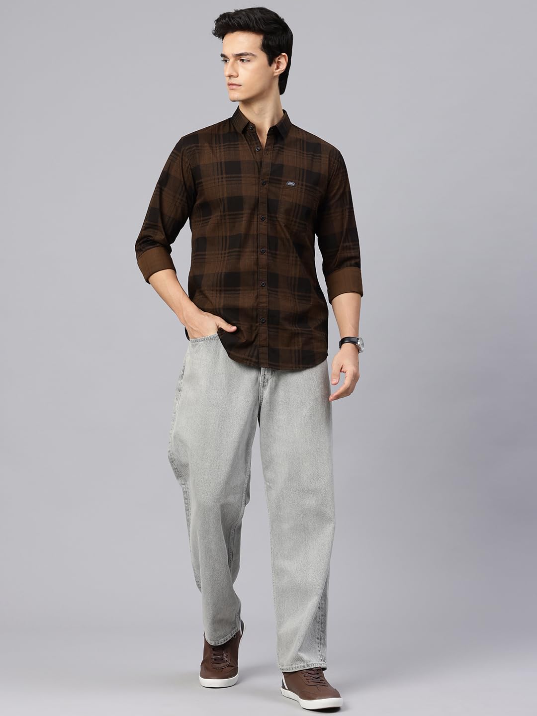 Man Stylish Slim Fit Cotton Spread Collar Checked Casual Shirt
