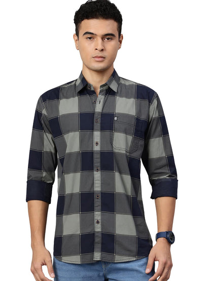 Man Stylish Slim Fit Cotton Spread Collar Checked Casual Shirt