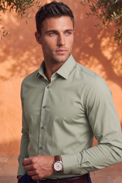 Louis Philippe Men’s Slim Fit Bamboo Blend Sustainable Stretch Young Formal Shirt