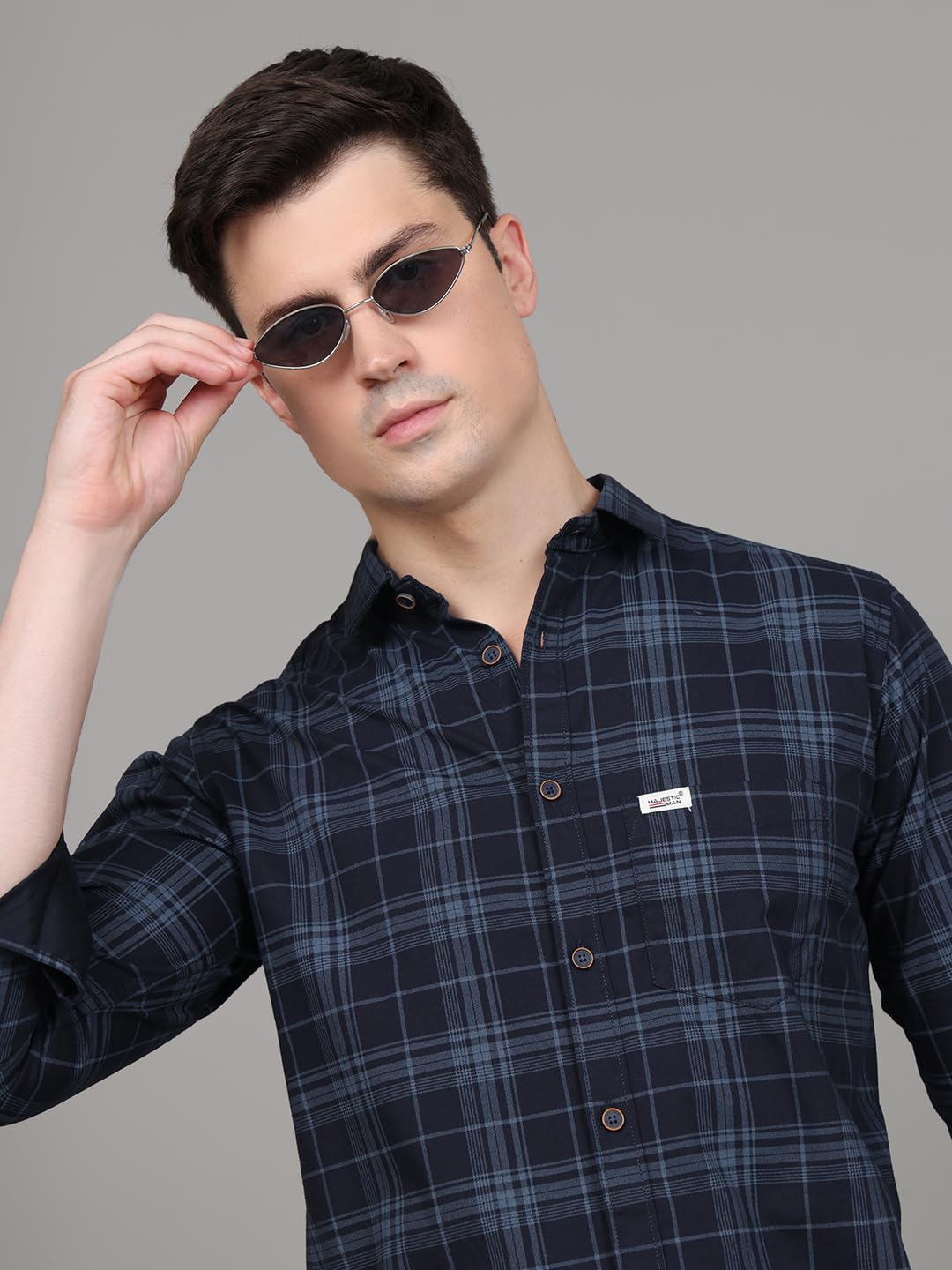 Man Stylish Slim Fit Cotton Spread Collar Checked Casual Shirt
