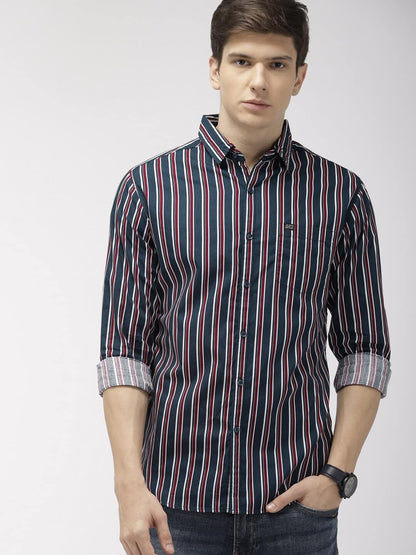 Men Slim Fit Checkered Full Sleeves Spread Collar Casual Shirt