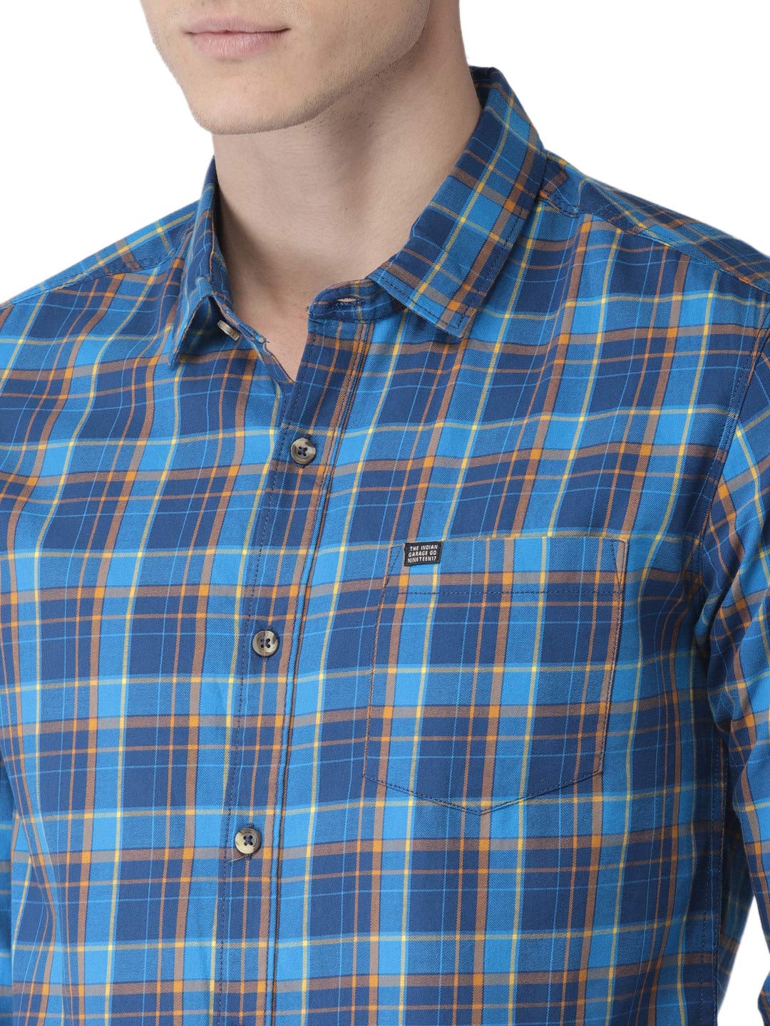 Men Slim Fit Checkered Full Sleeves Spread Collar Casual Shirt